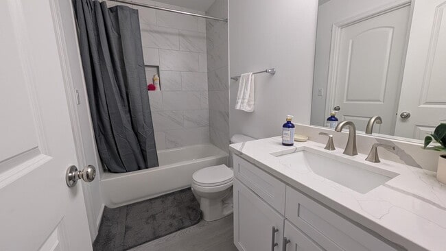 Building Photo - 2253 Papermill Rd