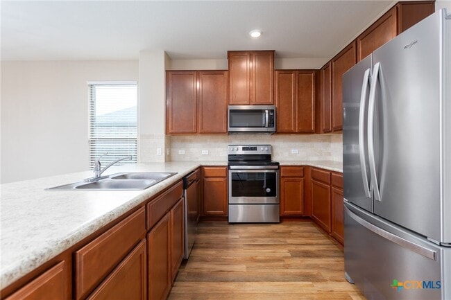 Building Photo - 1605 Henbit Ln