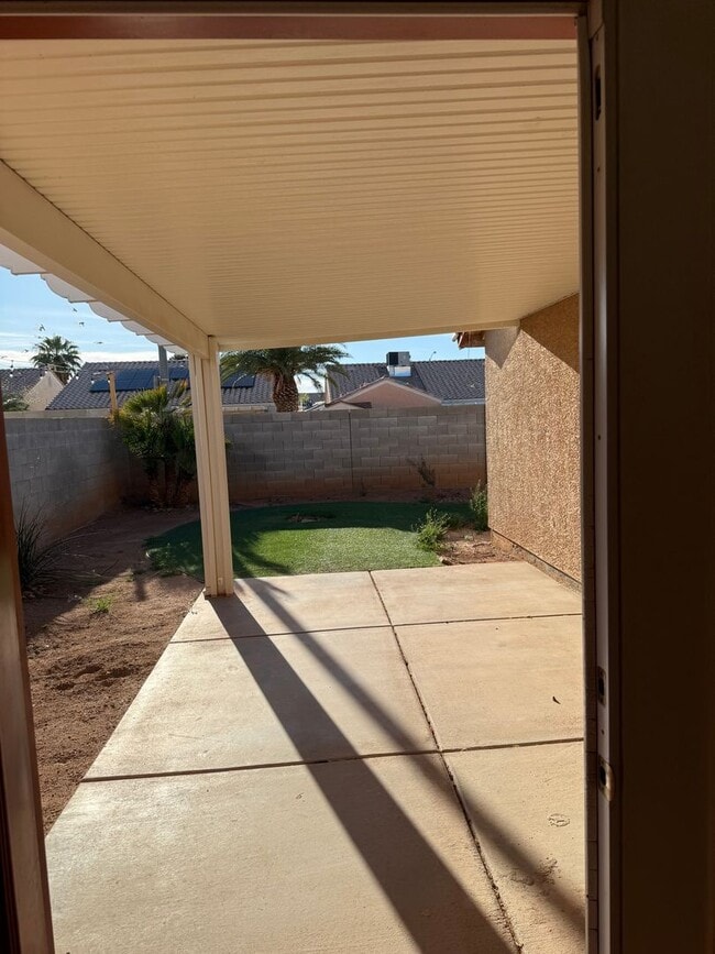 Building Photo - 216 Red Cloud Terrace