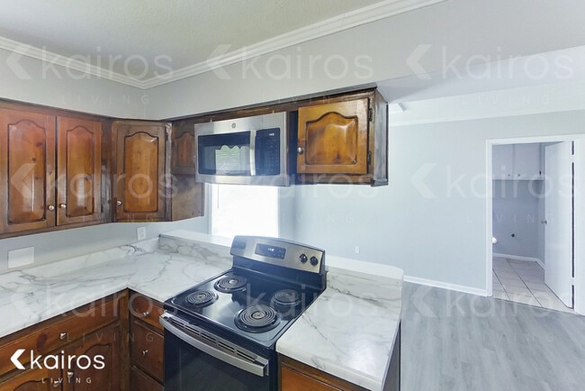 Building Photo - 2657 Old Orchard Ln
