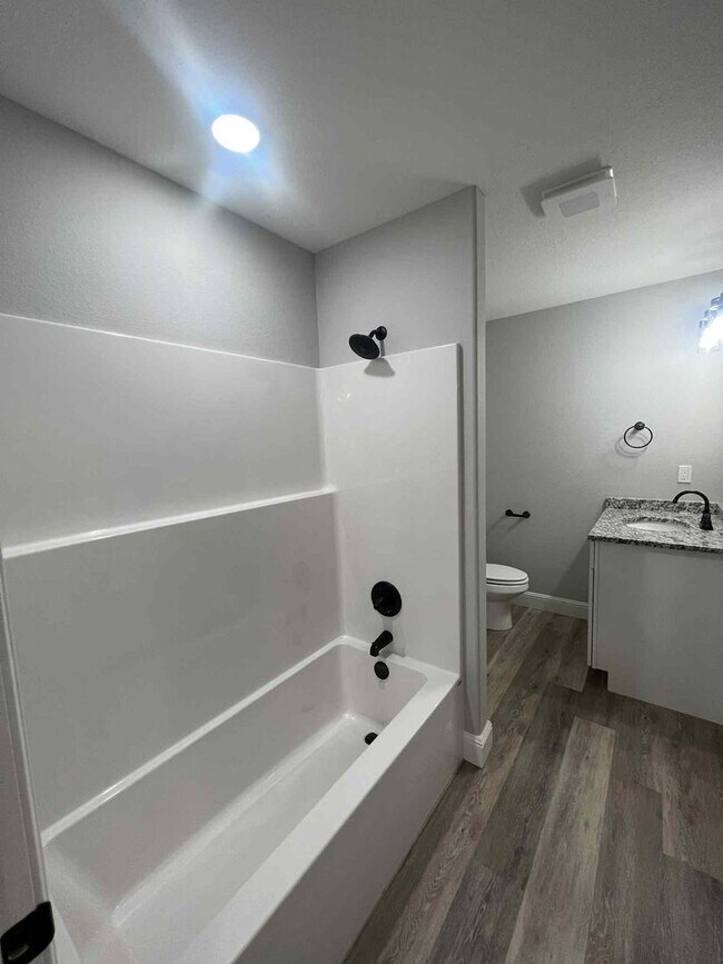 Building Photo - For Rent in Webb City – Brand New Home! 3 ...