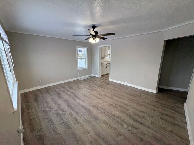 Building Photo - 2 bedroom home for rent