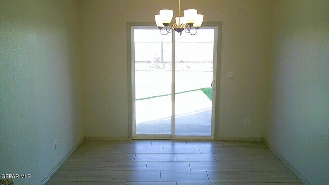 Building Photo - 7441 Norte Mesa Ln