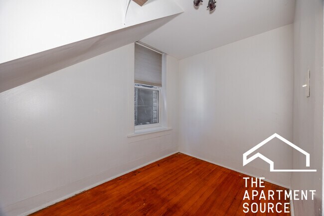 Building Photo - 1820 S Allport St