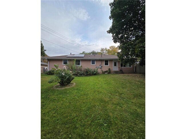 Building Photo - 3209 Welcome Ave N