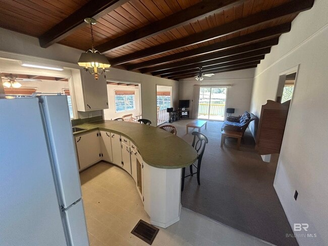 Building Photo - 11656 -A Magnolia St