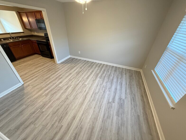 Building Photo - 4026 Cody Dr