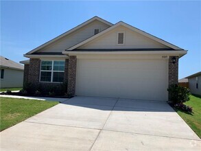 Building Photo - 15109 Custis Ln