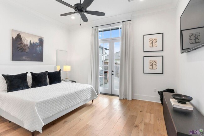 Building Photo - 3305 Pointe-Marie Dr