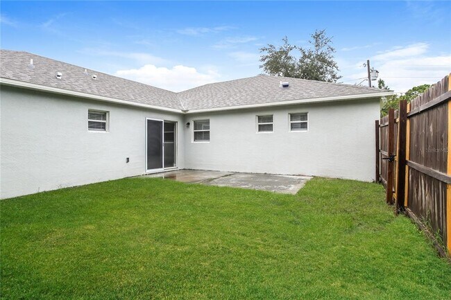 Building Photo - 1118 Chesterfield Ct