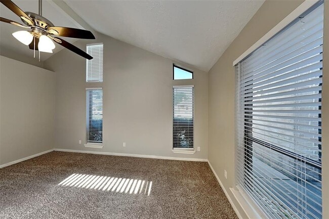 Building Photo - 6230 Billington St