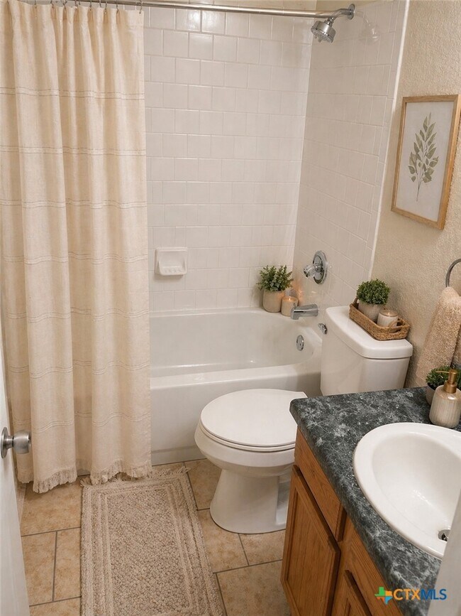 Building Photo - 2606 Timberline Dr