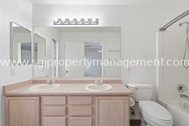 Building Photo - 714 East Michigan Ave