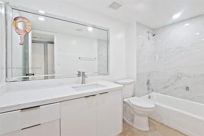 Building Photo - 780 NE 69th St