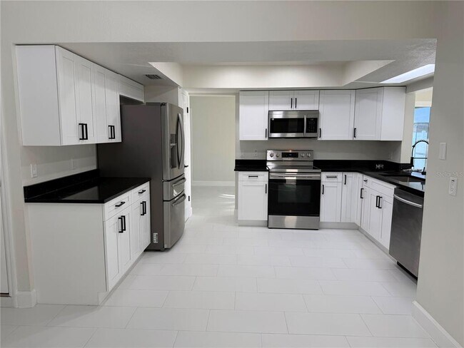 Building Photo - 8362 Tranquil Dr