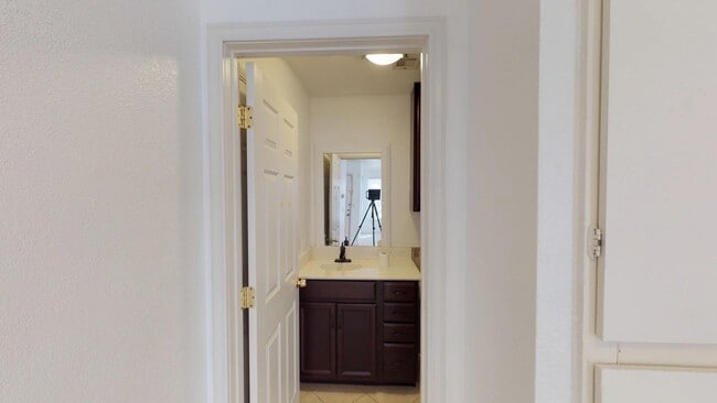 Building Photo - 3604 Di Salvo Dr
