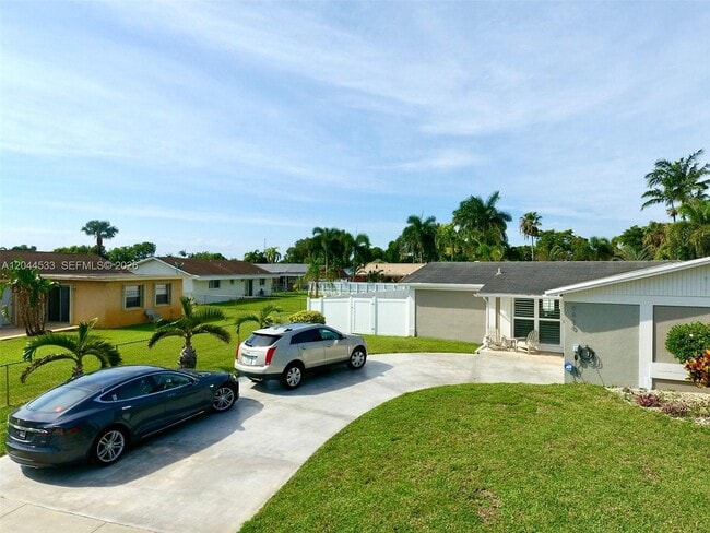 Building Photo - 9820 NW 7th St