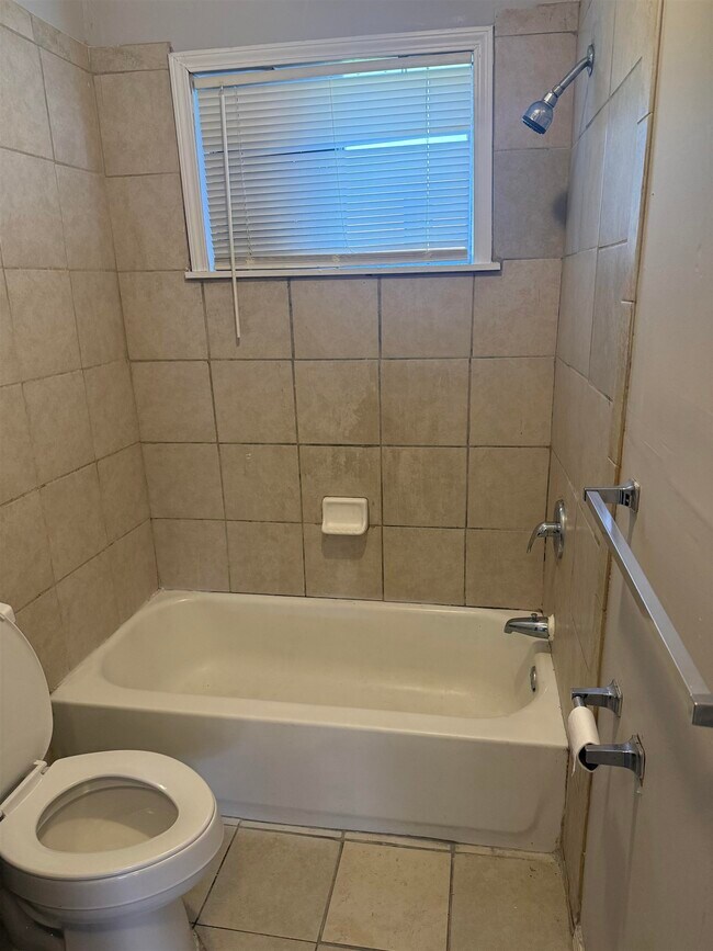 Building Photo - 273 Gaston Ave