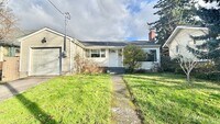 Building Photo - Recently Renovated House With Fenced Back ...