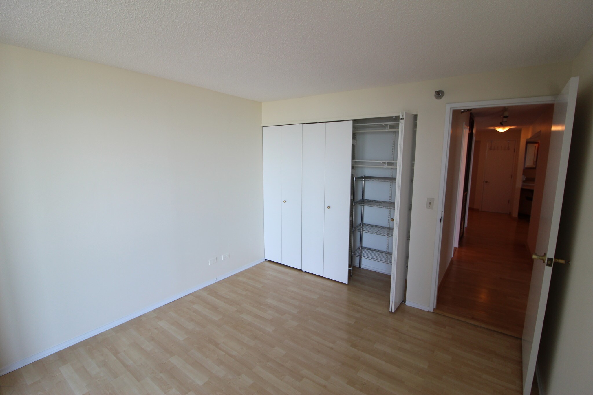 Building Photo - 195 N Harbor Dr