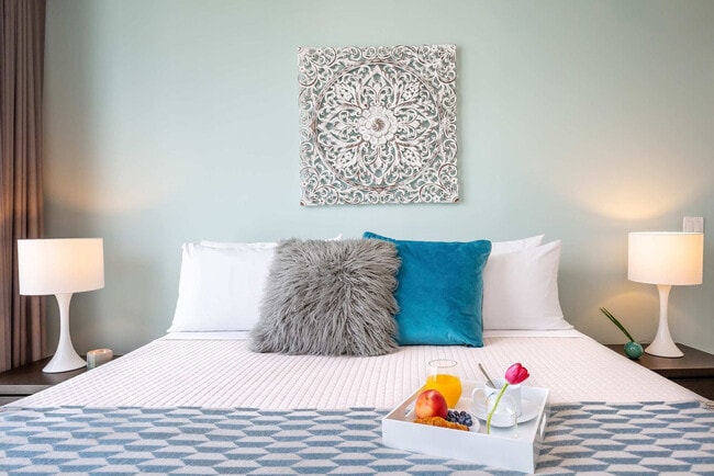 Building Photo - 485 Brickell Ave