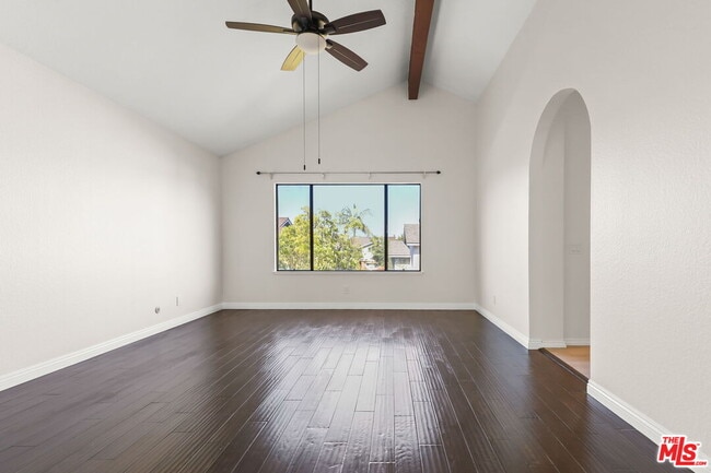 Building Photo - 6501 Bradley Pl