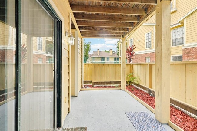 Building Photo - 8724 Mallard Reserve Dr