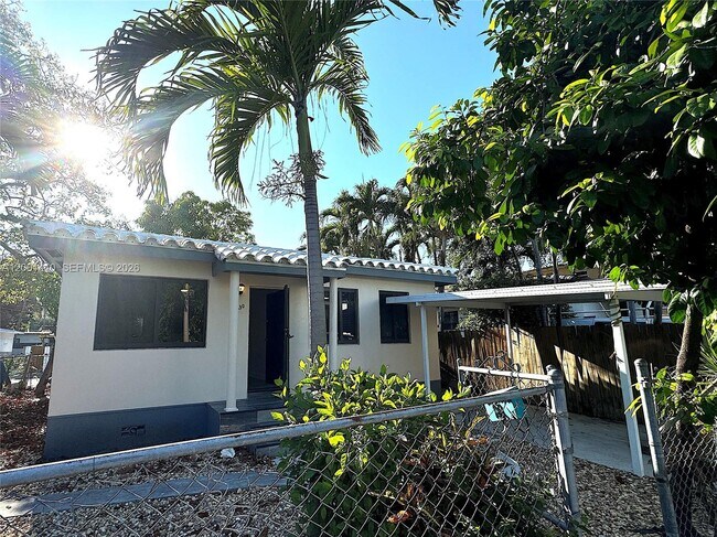 Building Photo - 5530 NW Miami Ct