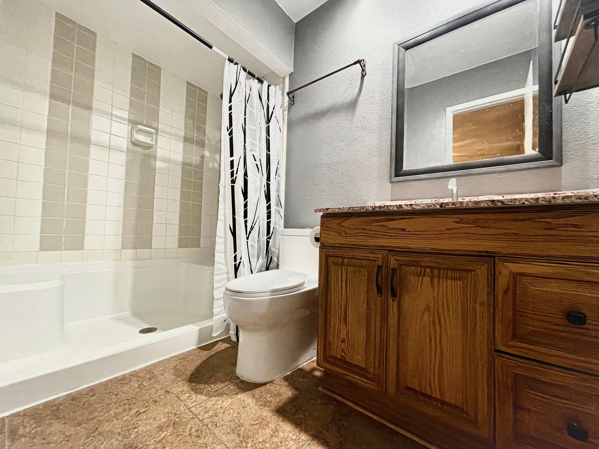 Master bathroom - 7450 Emory Oak Ln