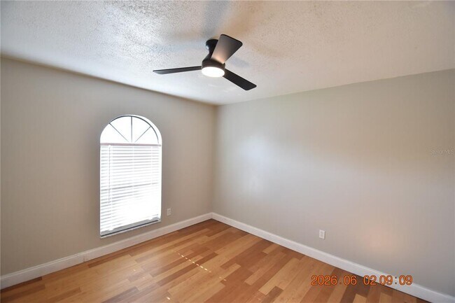 Building Photo - 23223 Club Villas Dr