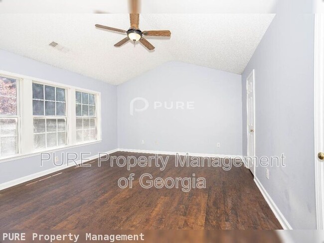 Building Photo - 457 Darter Dr NW