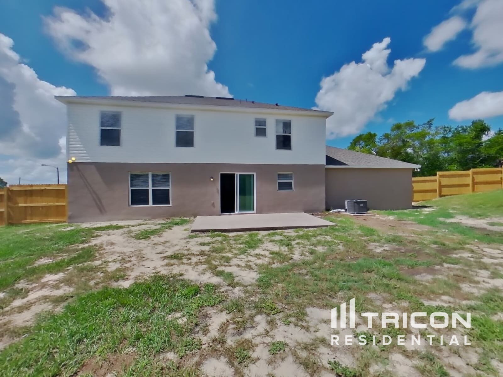 Building Photo - 13085 Siam Dr