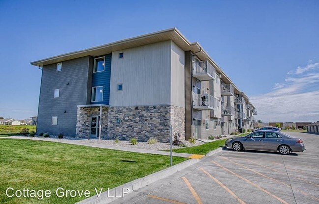 Building Photo - 4236 Tamarack Drive