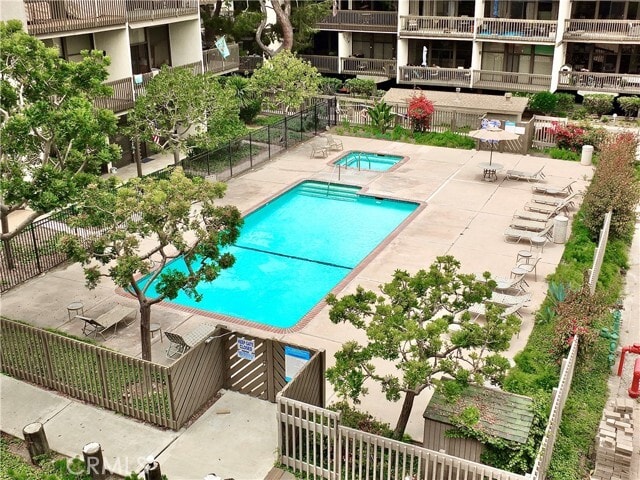 Building Photo - 7321 Marina Pacifica Dr N