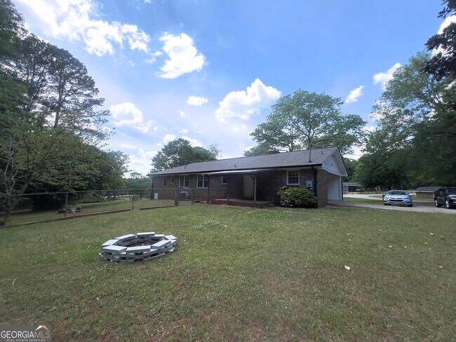 Building Photo - 1140 Barber Creek Dr