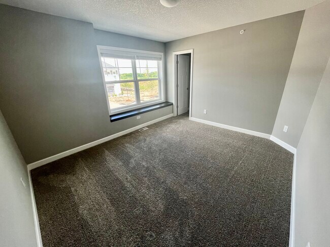 Building Photo - 9662 Canter Ct