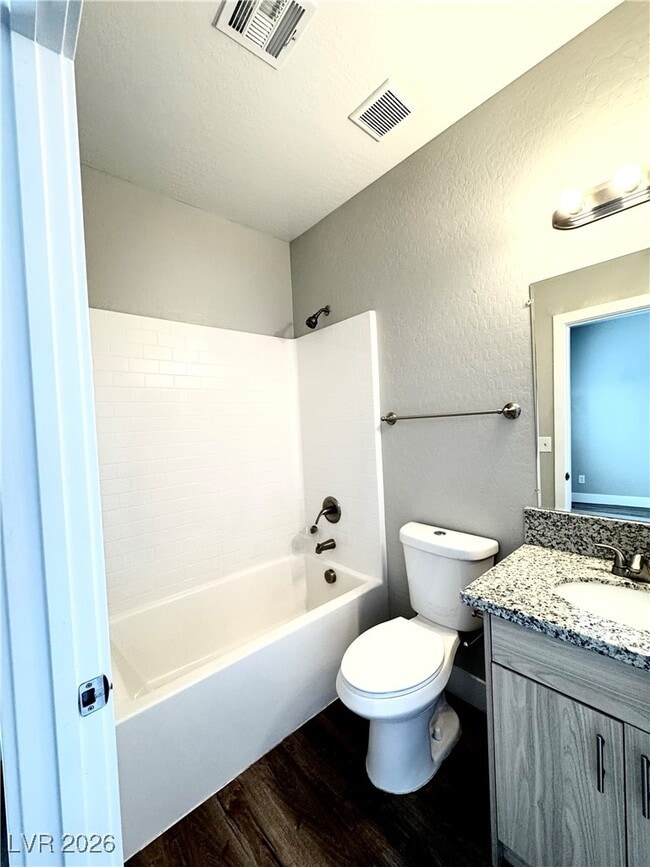 Building Photo - 1370 Ogallala St