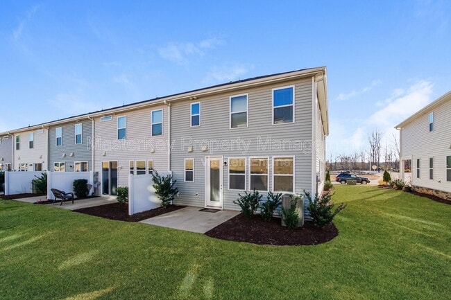 Building Photo - 124 Royal Star Way