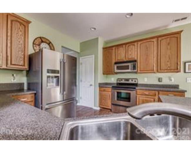 Building Photo - 1505 Niall Ln