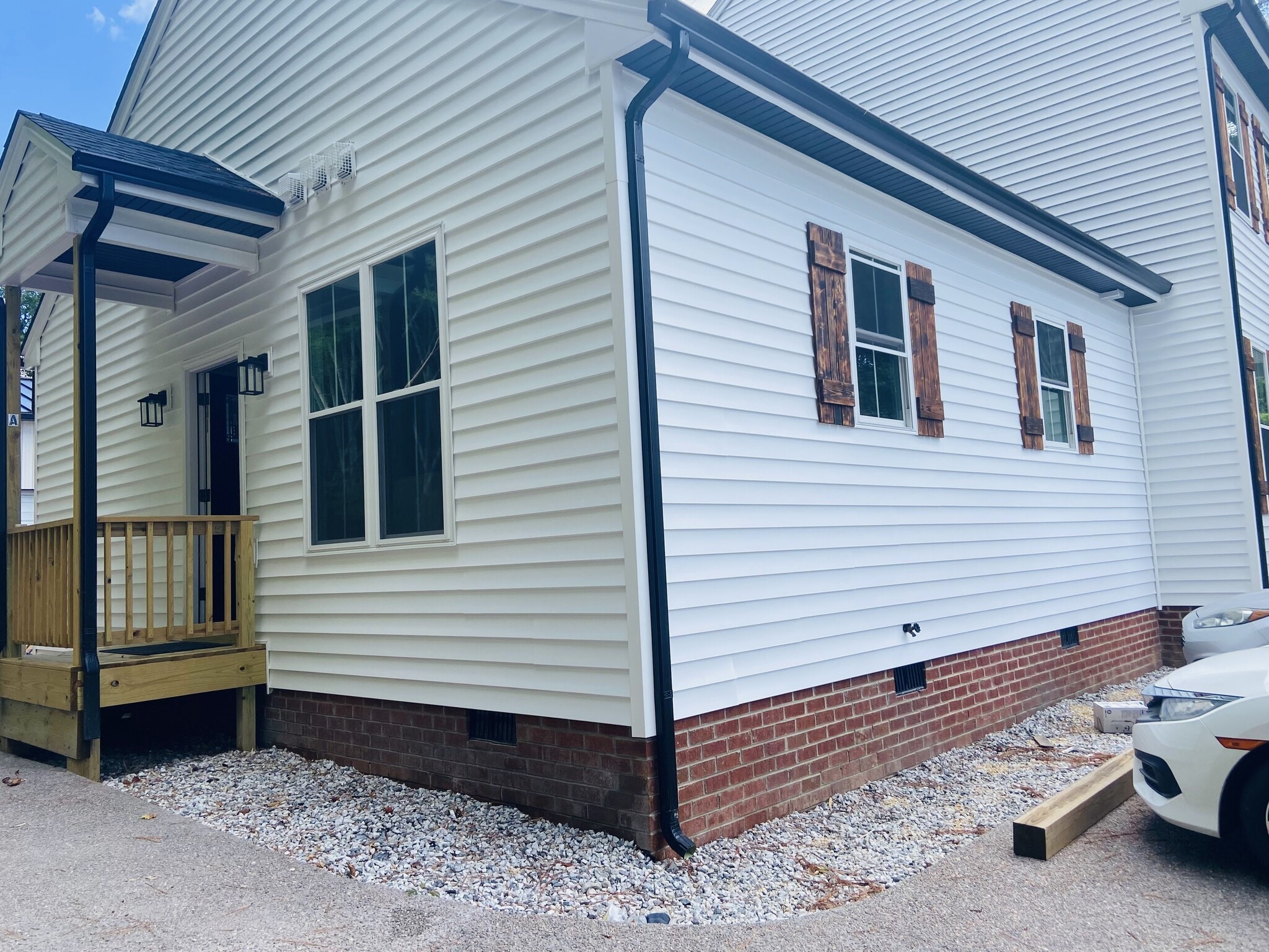 Building Photo - 900 Adams Rd