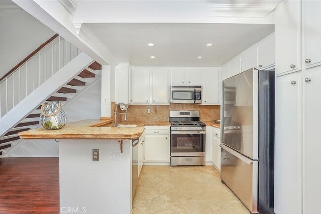 Building Photo - 24491 Mozer Dr