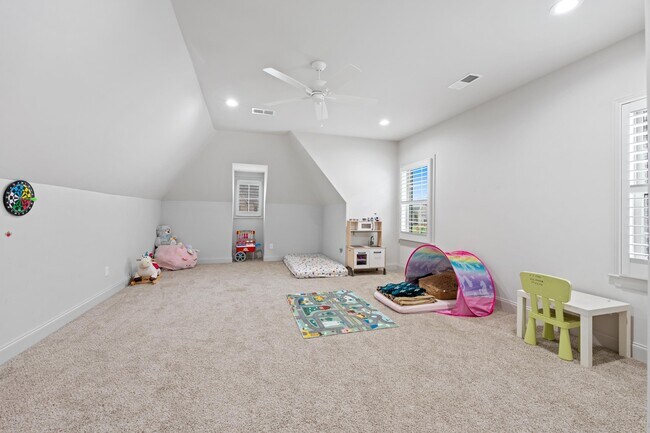 Building Photo - 1488 Covington Wood Dr N