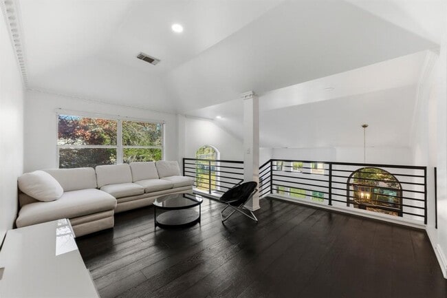 Building Photo - 6405 Aden Ln