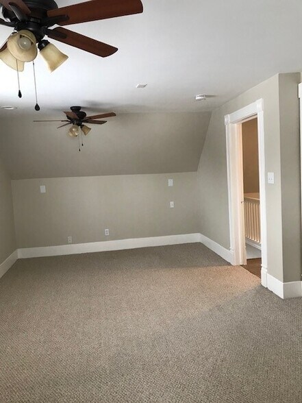 Master bedroom - 1339 N Nevada Ave