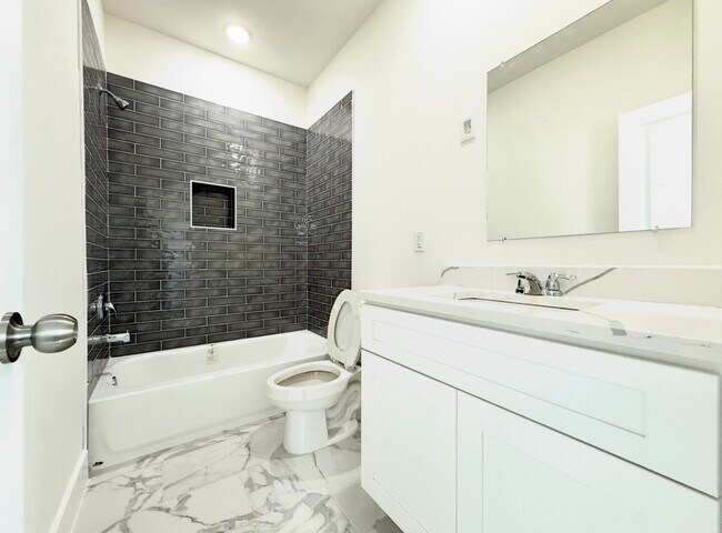 Building Photo - 6715 St Augustine St