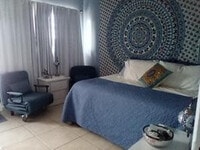 Building Photo - 725 SW 11th Ave