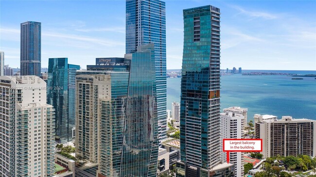 Building Photo - 1451 Brickell Ave