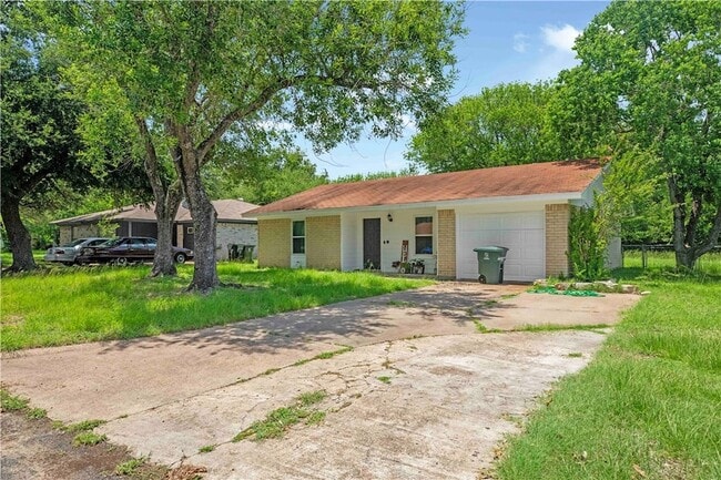 Building Photo - 2502 Waterwood Ln