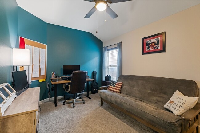 Building Photo - 8222 Groveland Hills Dr