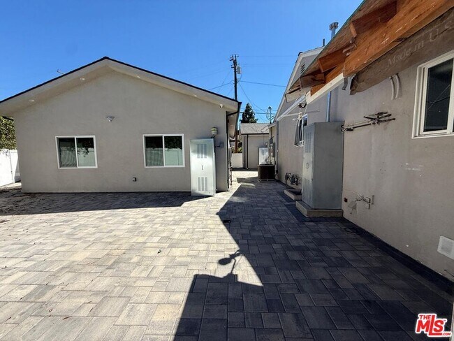 Building Photo - 15830 Blackhawk St